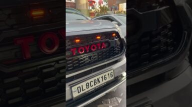 Innova Hycross GR Sport ग्रिल ABS क्वालिटी ग्लॉस फिनिश
